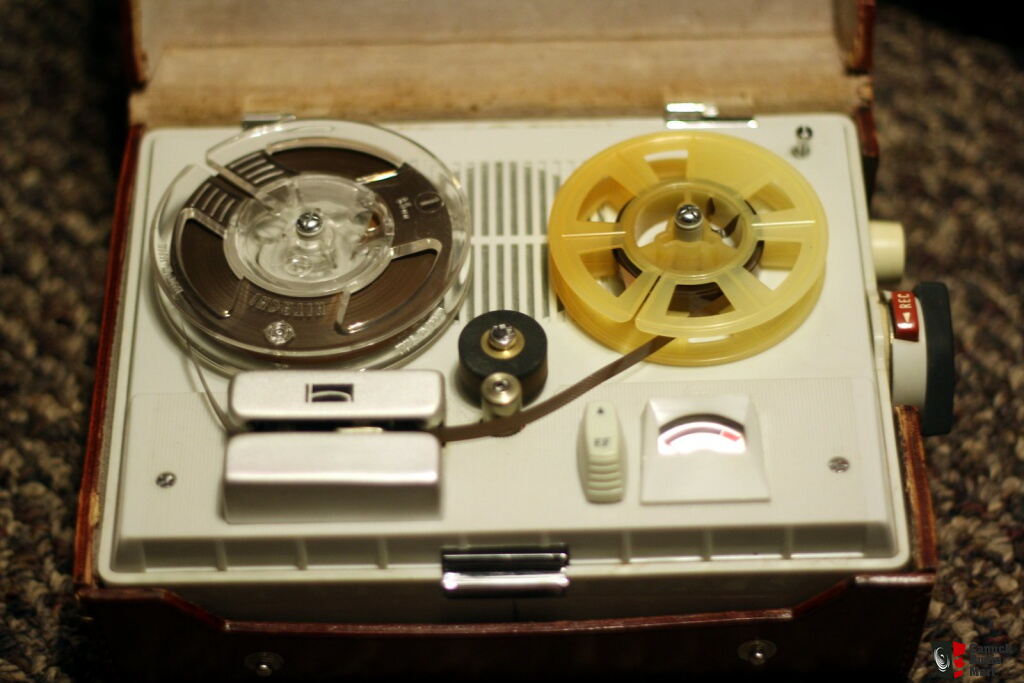 Hitachi Belsona reel to reel mini tape recorder Photo #564388 - Canuck  Audio Mart