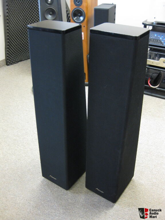 mirage om 12 speakers