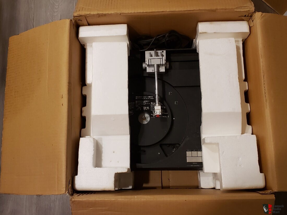 Yamaha PX-2, Linear transcription turntable Photo #5823681 - Canuck ...