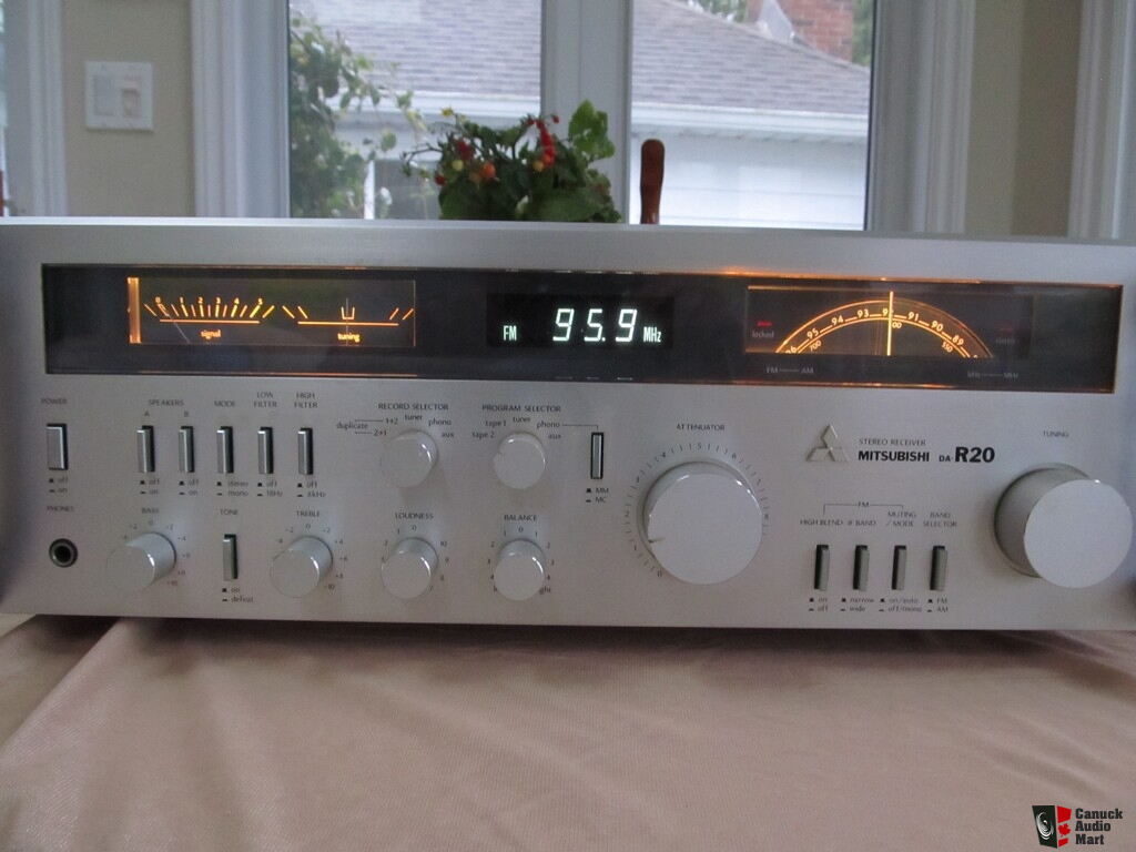 Mitsubishi DA-R20 Stereo Receiver - needs work Photo #5843828 - Canuck