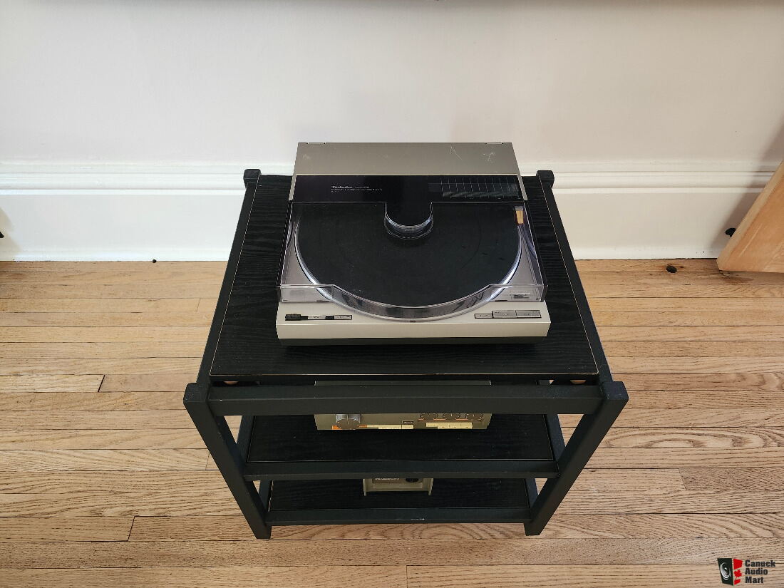 3-Tier Hi-Fi Compnent Rack - Solid & Heavy Duty Photo #6169365 - Canuck ...