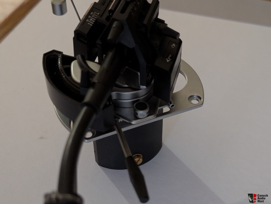 SME 3009 Series III S tonearm with Shure V15 Type IV cartridge For