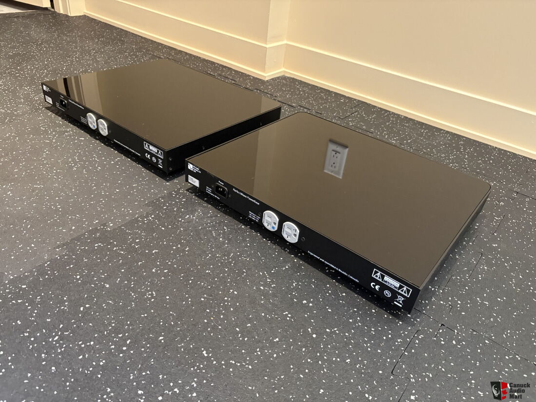 PS Audio Perfectwave PowerBase (PC-PRBASE-U) Isolating Base