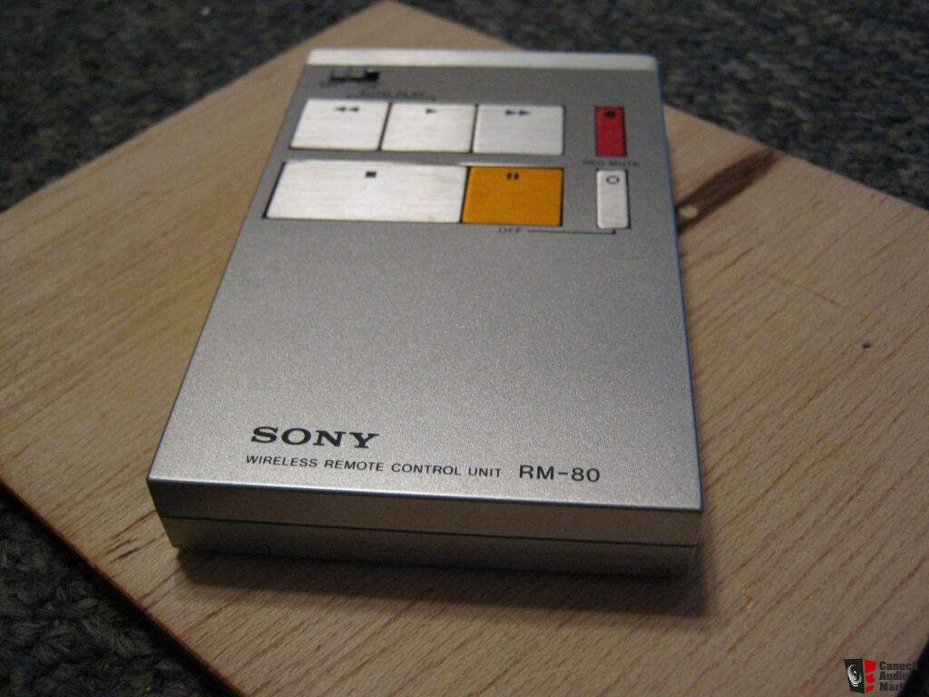 Price Drop* Super Rare Sony RM-80 wireless remote/receiever & RM