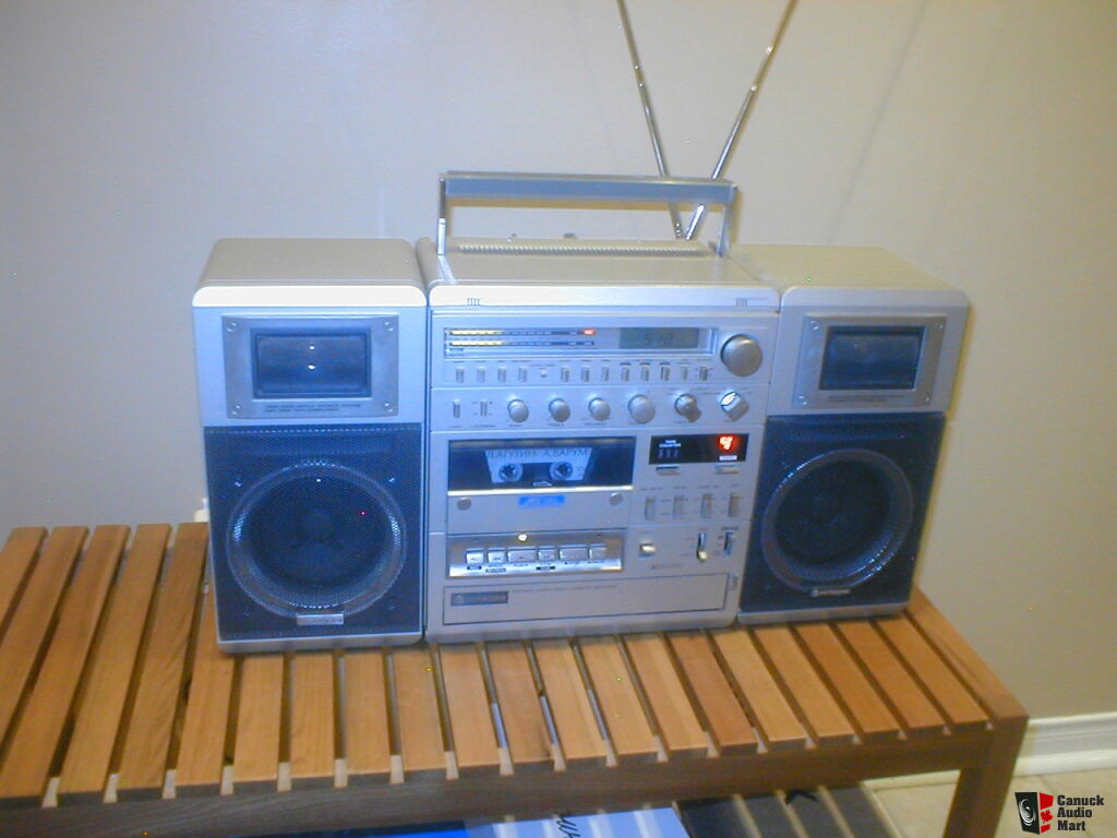 HITACHI TRK-9900 top model boombox For Sale - UK Audio Mart