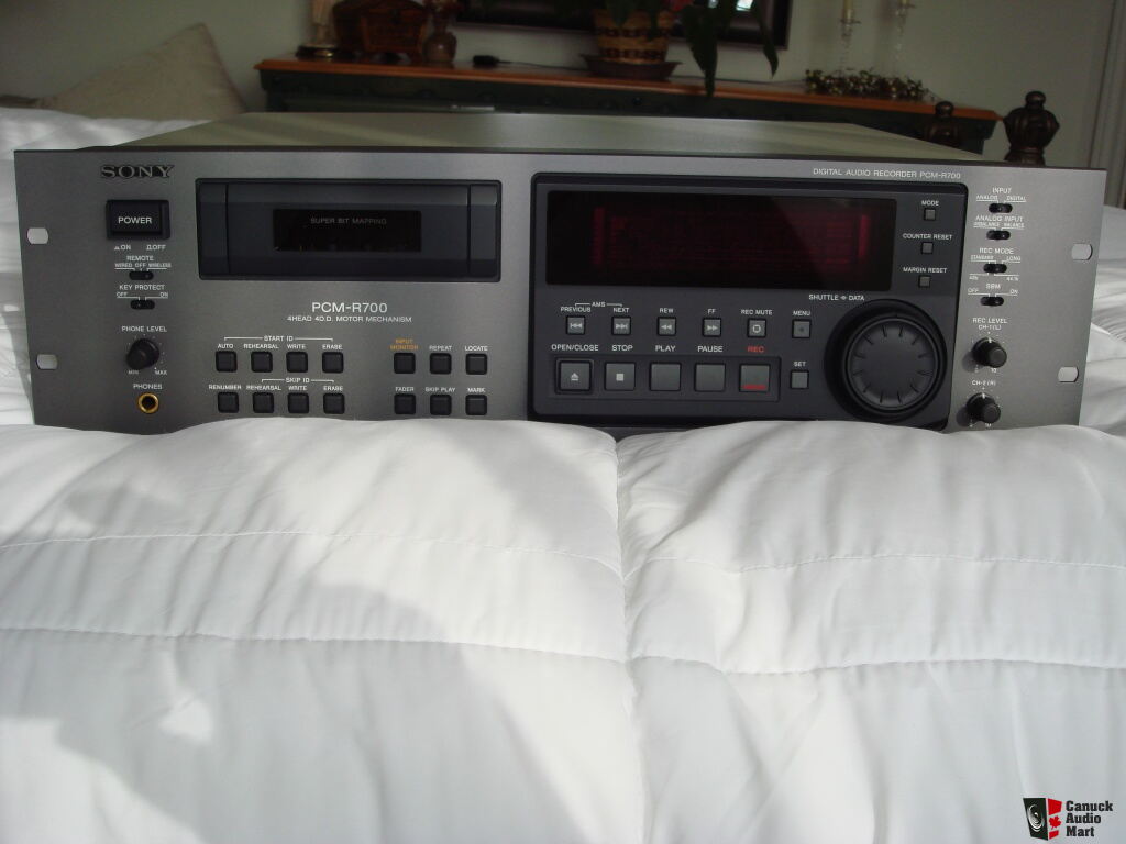 Enregistreur DAT SONY PCM R700 PRO STUDIO - Voir Description - Occasion