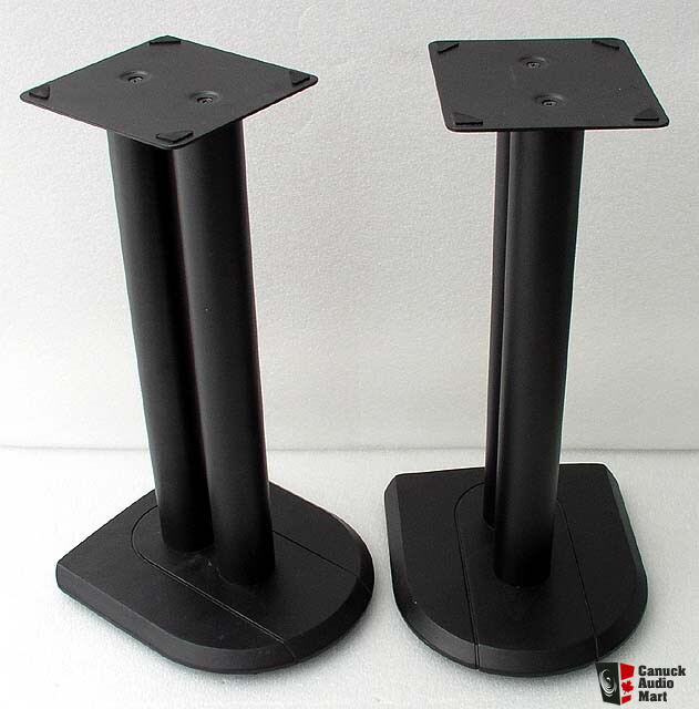 paradigm speaker feet