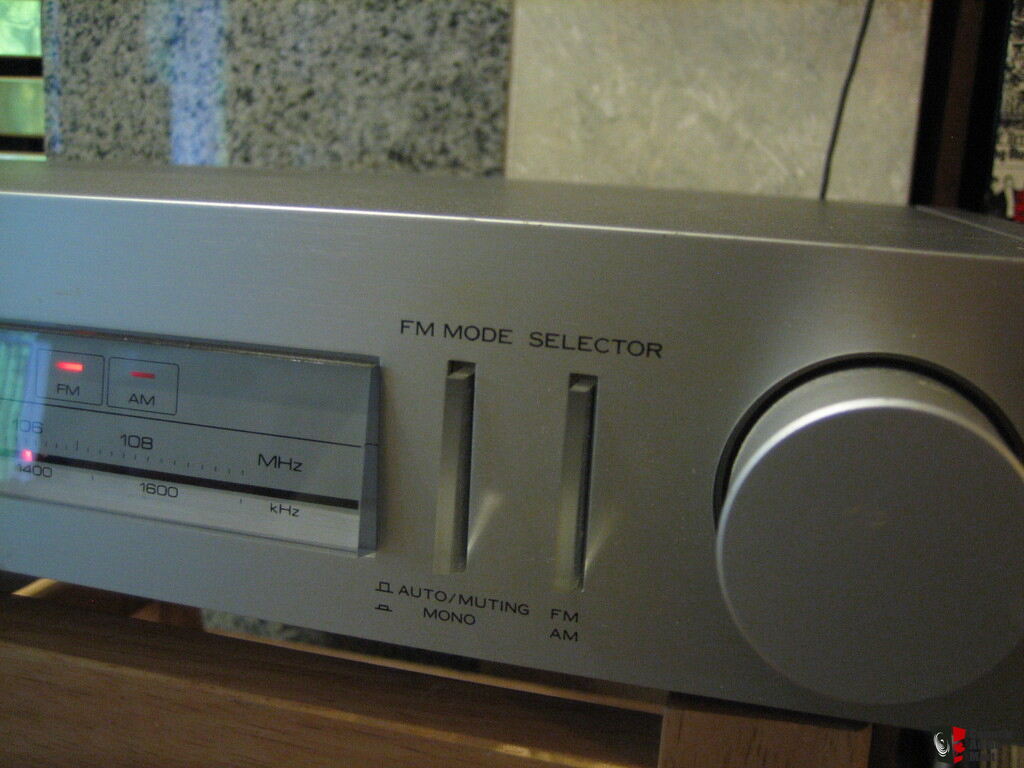 Kenwood KT-60 silver face analog AM/FM tuner Photo #744589 - US Audio Mart