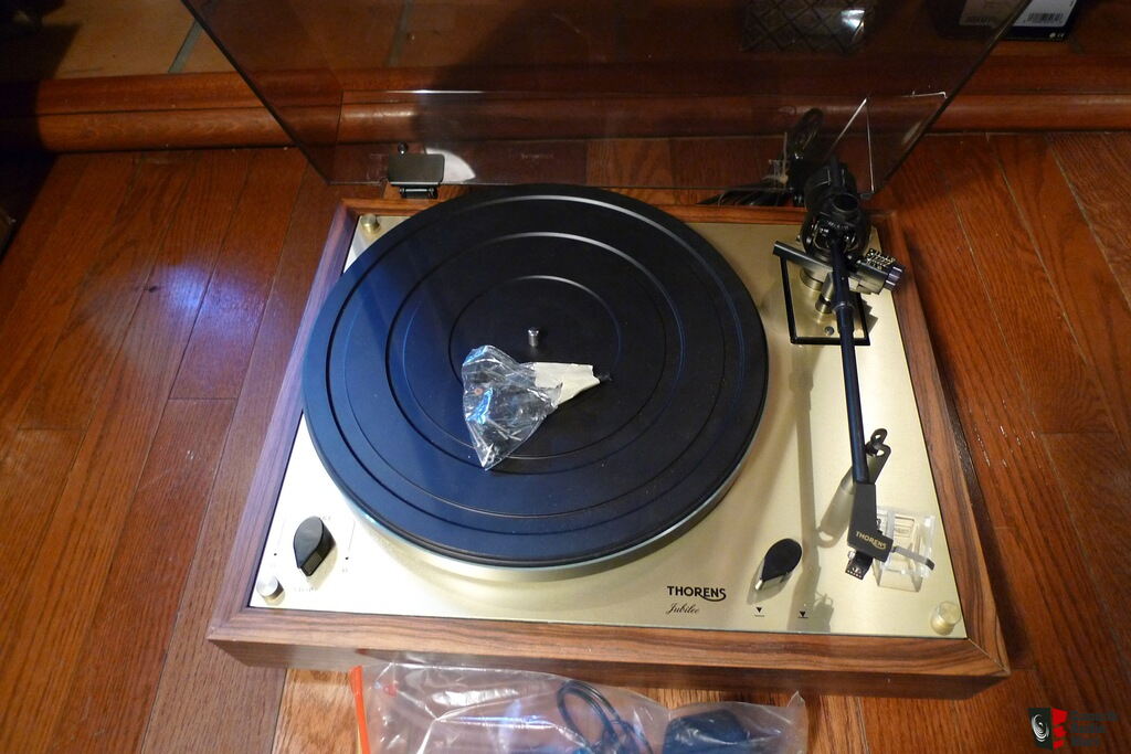 TURNTABLE THORENS TD 147 JUBILEE Photo 779653 Canuck Audio Mart