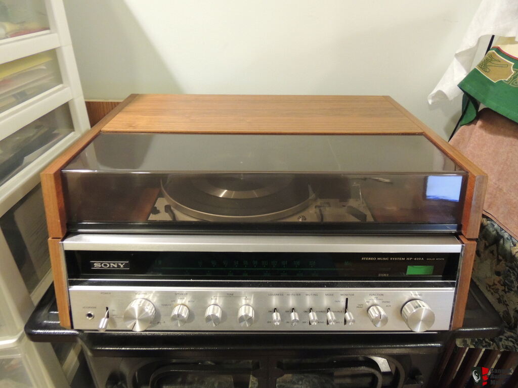 Vintage and Extremely Rare Sony HP610A Turntable / Receiver / Speakers