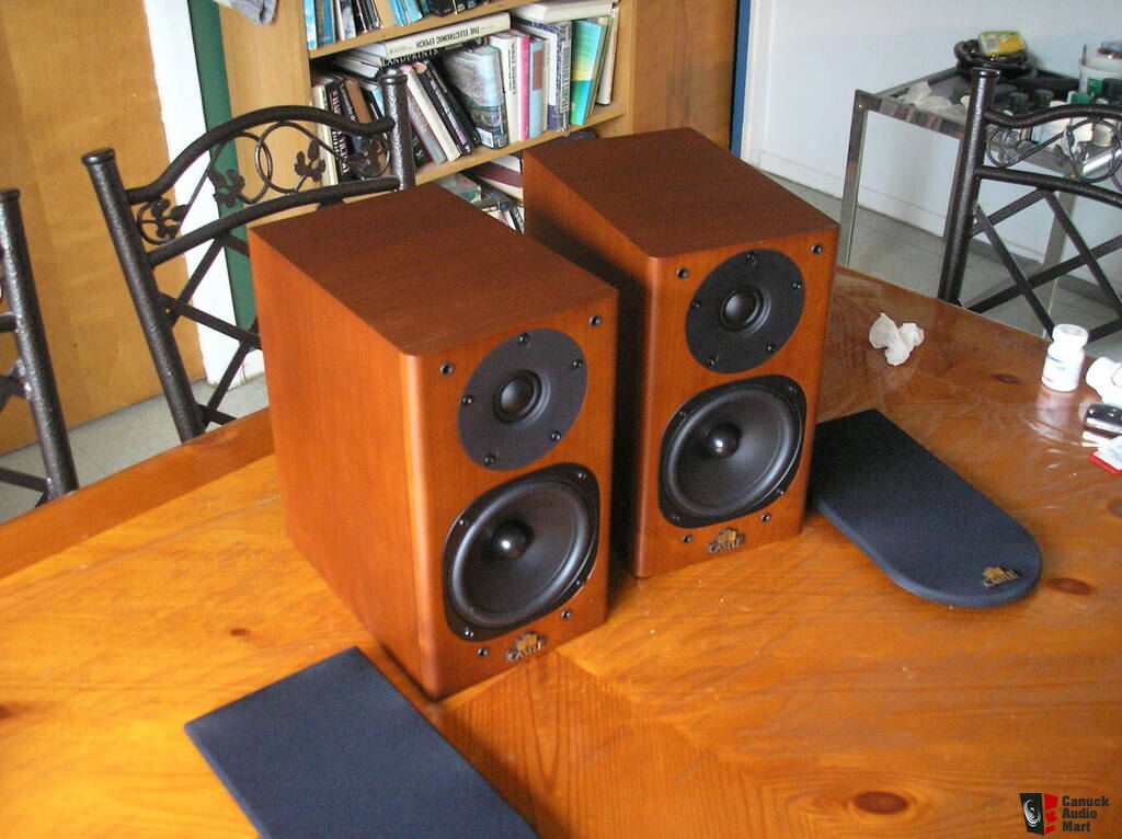 Castle knight 5. Castle Acoustics Knight 1. Акустическая система Castle Acoustics Knight 1 Mahogany,. Castle Acoustics Knight 5. Castle Acoustics Knight 5 Mahogany.