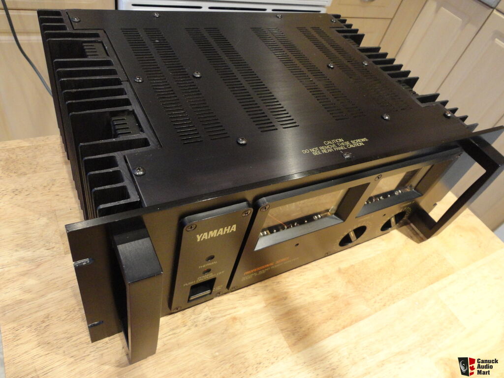 FOR SALE YAMAHA P2200 AUDIOPHILE NEAR MINT VINTAGE YAMAHA P2200 POWER AMP Photo 852775 US