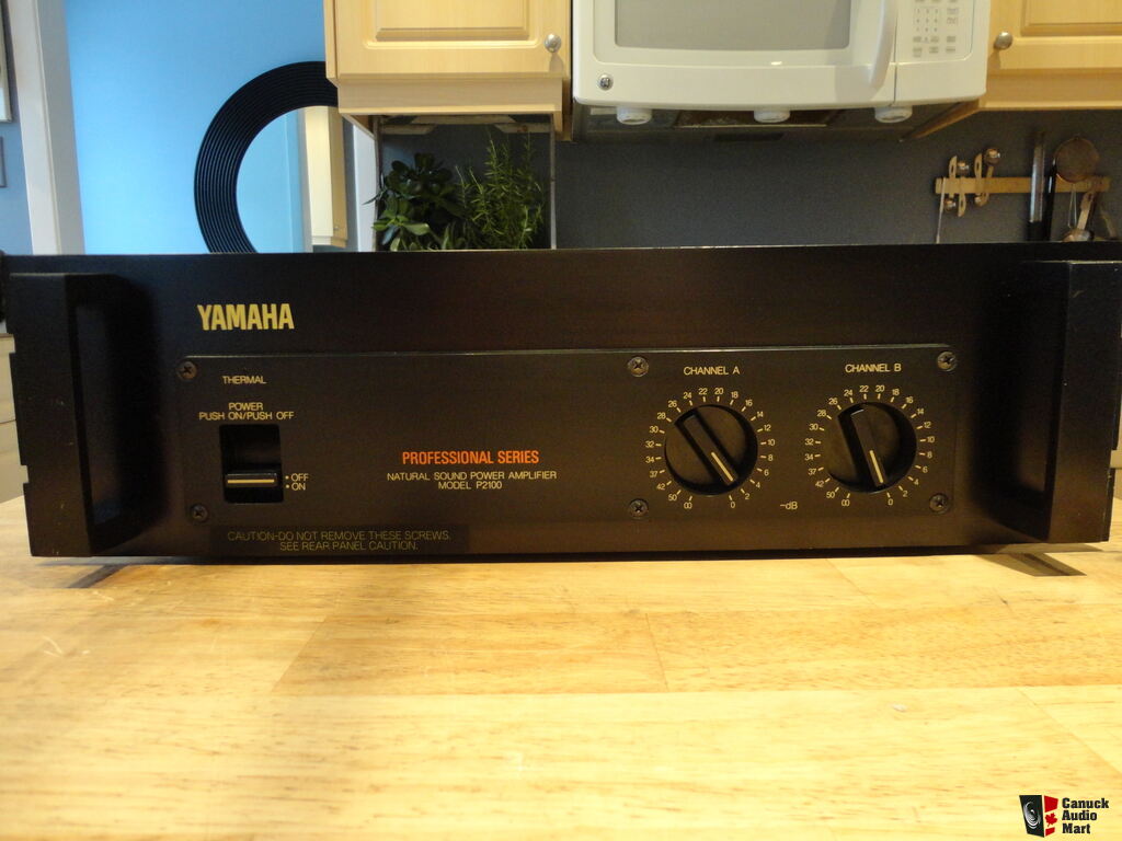 Yamaha P-2100 Audiophile NEAR MINT Vintage Yamaha P2100 POWER Amp