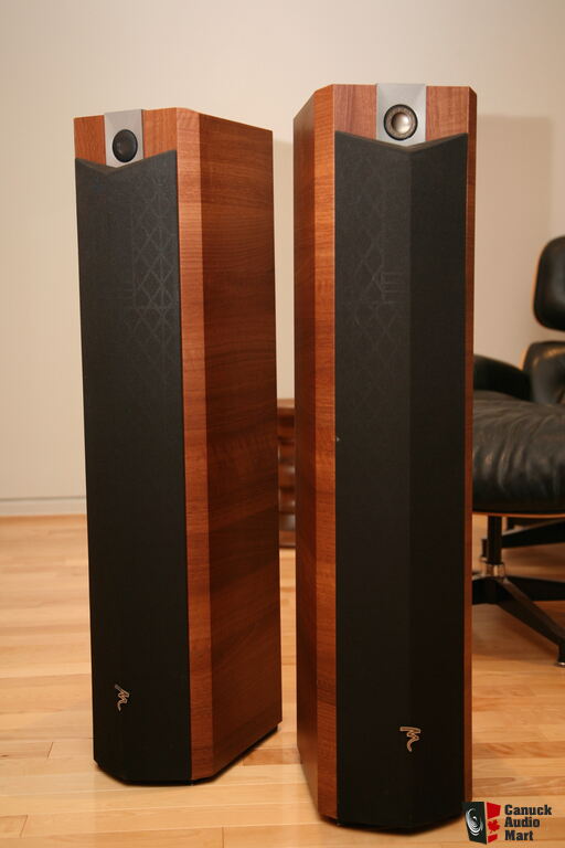 Focal Chorus 714V Floor Standing 
