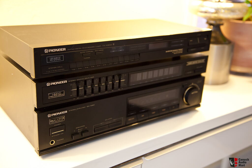 PIONEER SA 1480 AMPLIFIER And DIGITAL TUNER PIONEER TX 1080Z Photo 