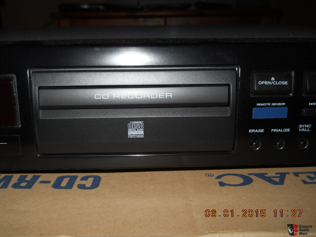 Teac CD-RW880 Compact Disc Recorder Photo #883403 - Canuck Audio Mart