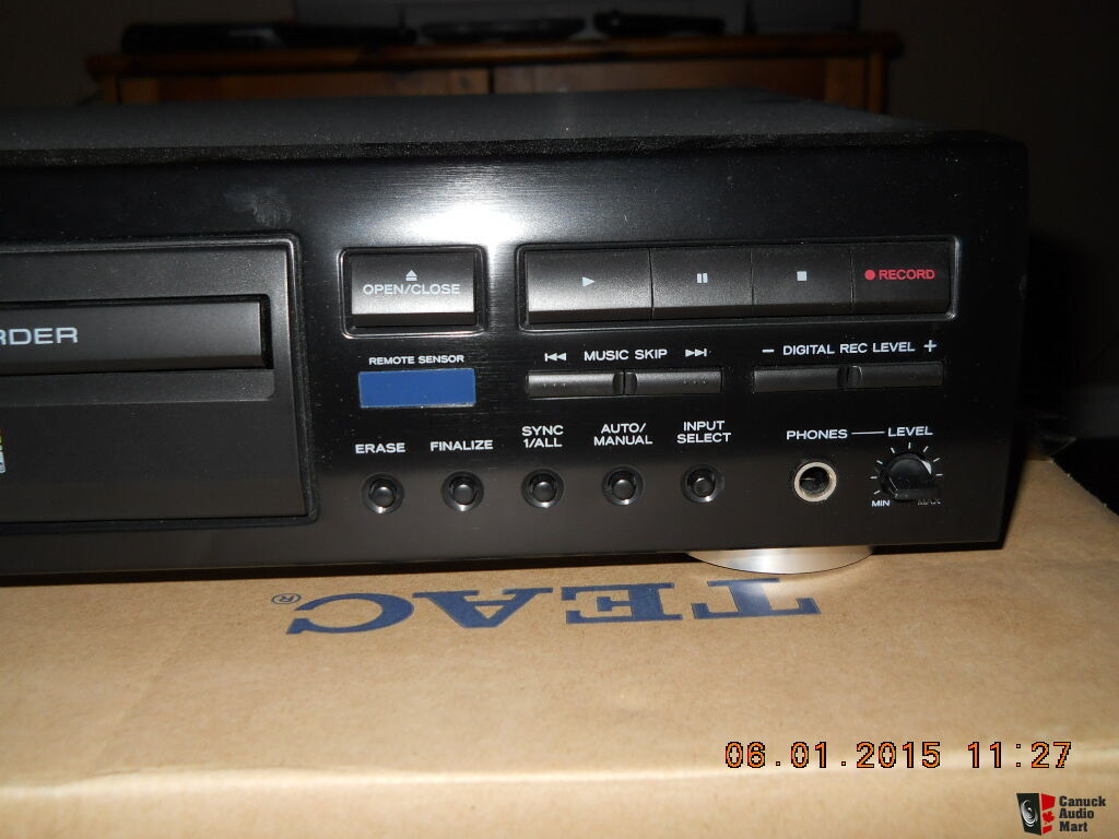 Teac CD-RW880 Compact Disc Recorder Photo #883403 - Canuck Audio Mart
