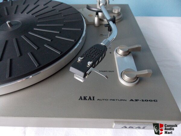 Vintage AKAI AP-100 C. Ancienne Platine AKAI AP-100 C